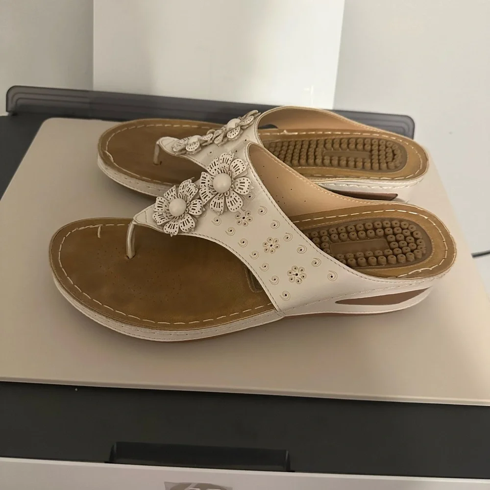 Elegant‎ White Women's Sandals